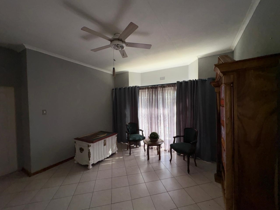 4 Bedroom Property for Sale in Safari Gardens North West